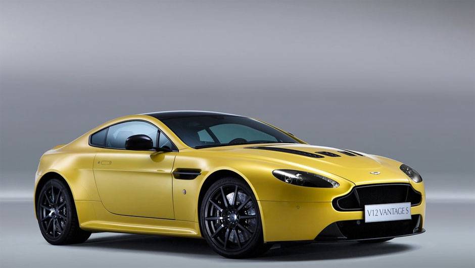 De acordo com a op&ccedil;&atilde;o escolhida, o carro modifica o acerto de suspens&atilde;o e a assist&ecirc;ncia da dire&ccedil;&atilde;o el&eacute;trica | <a href="%20https://beta-develop.quatrorodas.abril.com.br/noticias/fabricantes/aston-martin-revela-v12-vantage-s-742642.shtml" rel="migration">Leia mais</a>