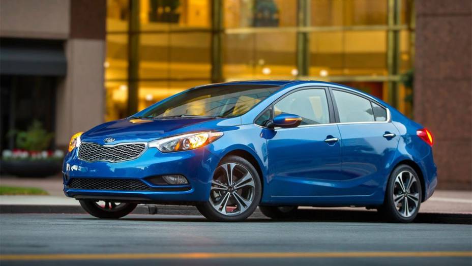 Kia Forte, tamb&eacute;m conhecido como Cerato, ficou com o segundo lugar entre os Carros Econ&ocirc;micos