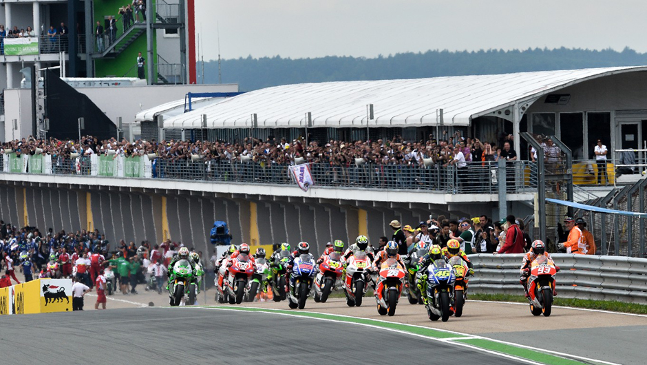 Largada.| <a href="https://beta-develop.quatrorodas.abril.com.br/moto/noticias/motogp-mais-vez-marquez-790805.shtml" rel="migration">Leia mais</a>