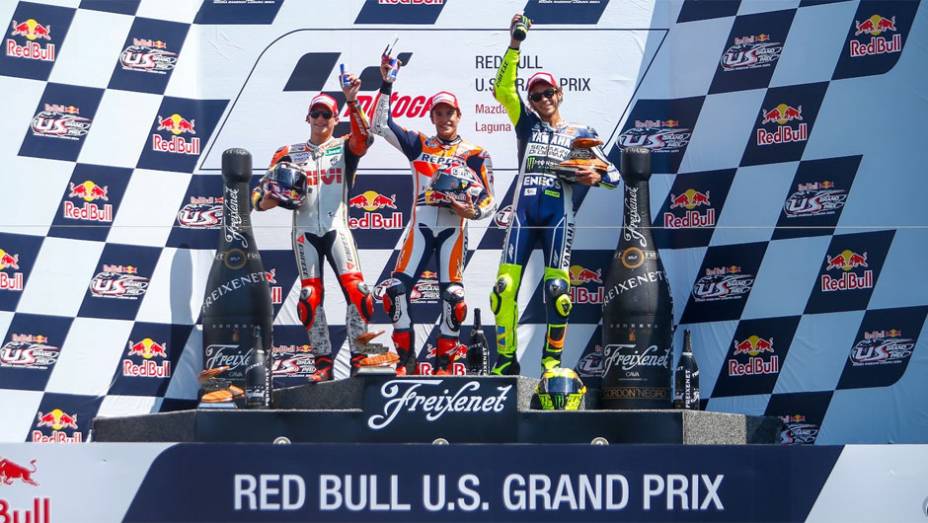 O p&oacute;dio formado | <a href="https://beta-develop.quatrorodas.abril.com.br/moto/noticias/motogp-marquez-vence-eua-segue-lider-747598.shtml" rel="migration">Leia mais</a>