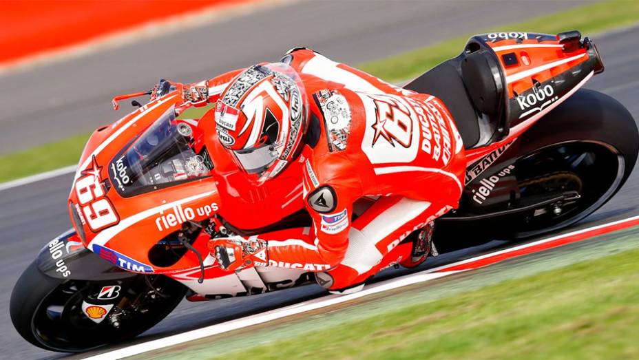 Nicky Hayden garantiu o nono tempo | <a href="https://beta-develop.quatrorodas.abril.com.br/moto/noticias/motogp-marquez-garante-pole-silverstone-751994.shtml" rel="migration">Leia mais</a>