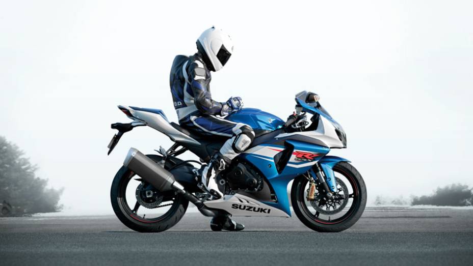 Suzuki lança GSX-R1000 2014 | <a href="https://beta-develop.quatrorodas.abril.com.br/moto/noticias/suzuki-lanca-gsx-r1000-2014-752224.shtml" rel="migration">Leia mais</a> Suzuki lança GSX-R1000 2014 | <a href="https://beta-develop.quatrorodas.abril.com.br/moto/noticias/suzuki-lanca-gsx-r1000-2014-752224.shtml" rel="migration">Leia mais</a>