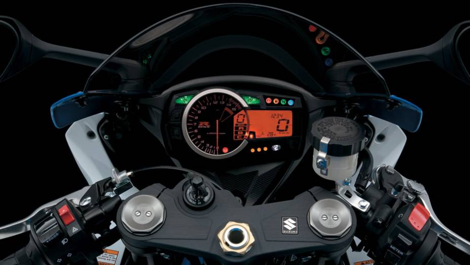 Painel de instrumentos | <a href="https://beta-develop.quatrorodas.abril.com.br/moto/noticias/suzuki-lanca-gsx-r1000-2014-752224.shtml" rel="migration">Leia mais</a>