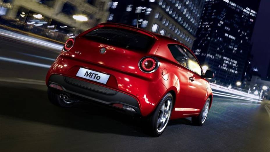 Atrelado a um c&acirc;mbio manual de seis marchas, o motor pode oferecer at&eacute; 14,8 kgfm de torque, caso o motorista opte pelo modo de condu&ccedil;&atilde;o din&acirc;mico | <a href="https://beta-develop.quatrorodas.abril.com.br/saloes/frankfurt/2013/alfa-romeo-mito-752249.shtml" rel="migration">Leia mais</a>