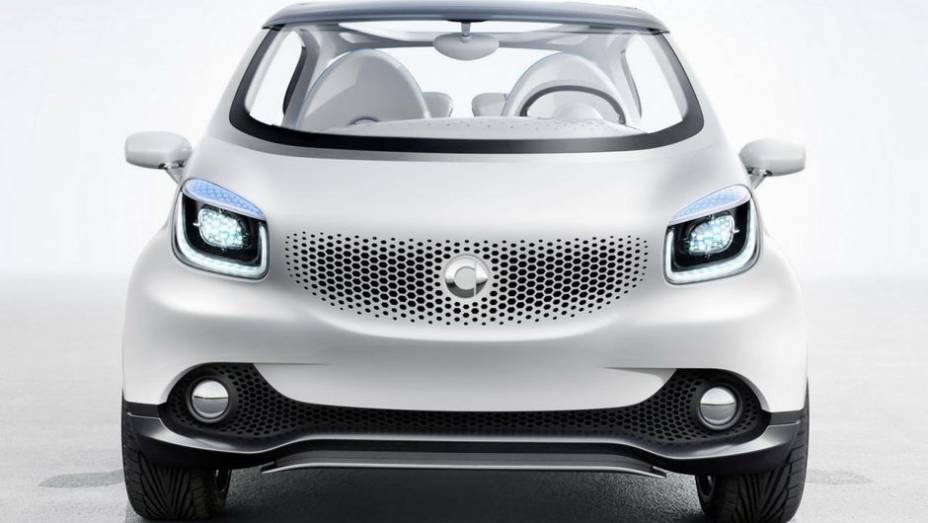 Partes cromadas podem ser vista por toda a carroceria, incluindo para-lamas traseiros. E, não menos impressionante, laterais e teto são abertos | <a href="https://beta-develop.quatrorodas.abril.com.br/saloes/frankfurt/2013/smart-forjoy-concept-752336.shtml" rel="migration"></a> Partes cromadas podem ser vista por toda a carroceria, incluindo para-lamas traseiros. E, não menos impressionante, laterais e teto são abertos | <a href="https://beta-develop.quatrorodas.abril.com.br/saloes/frankfurt/2013/smart-forjoy-concept-752336.shtml" rel="migration"></a>