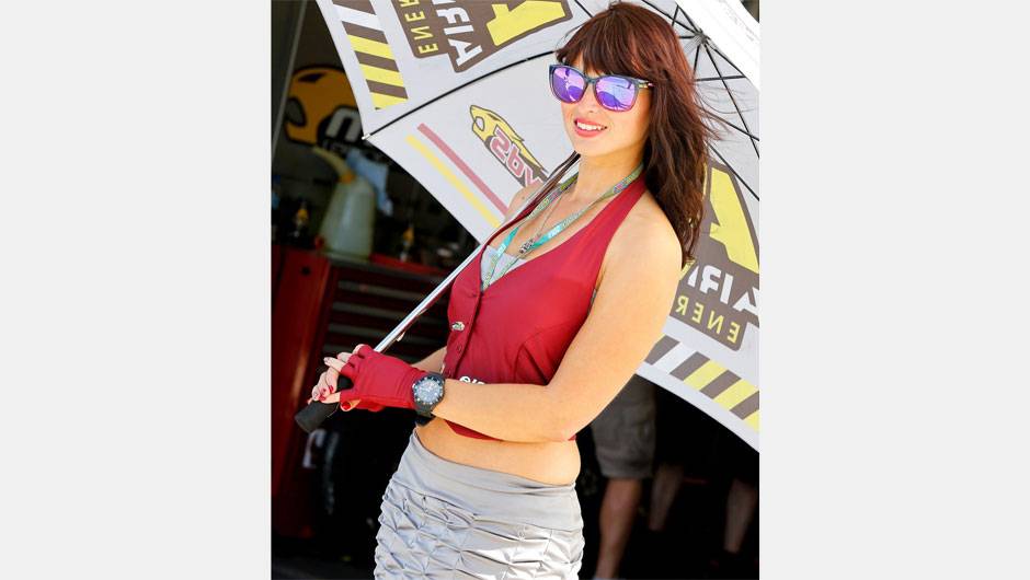Veja as belas garotas da MotoGP, etapa da Inglaterra | <a href="https://beta-develop.quatrorodas.abril.com.br/moto/noticias/motogp-lorenzo-bate-marquez-silverstone-752002.shtml" rel="migration">Leia mais</a>