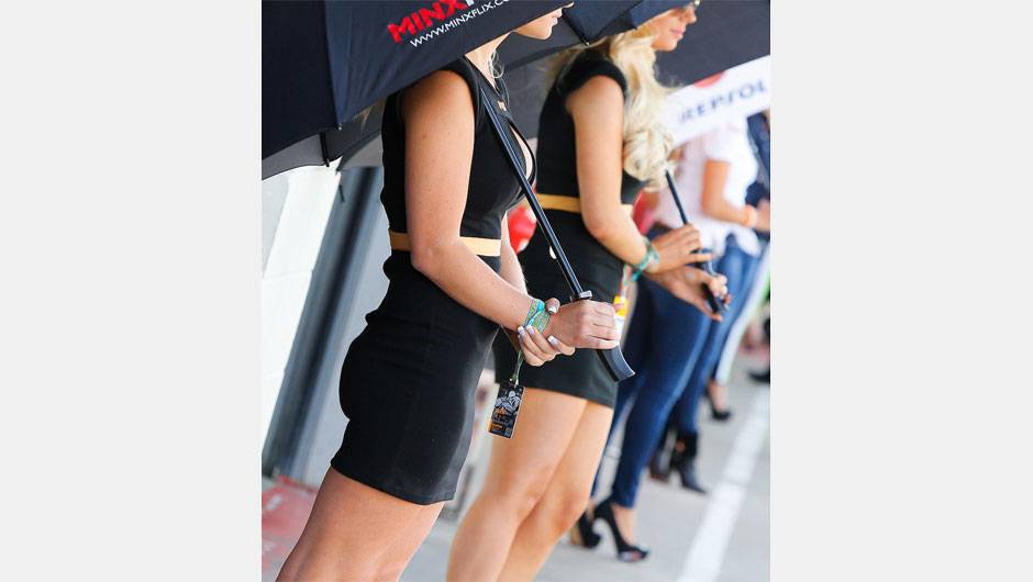 Veja as belas garotas da MotoGP, etapa da Inglaterra | <a href="https://beta-develop.quatrorodas.abril.com.br/moto/noticias/motogp-lorenzo-bate-marquez-silverstone-752002.shtml" rel="migration">Leia mais</a>
