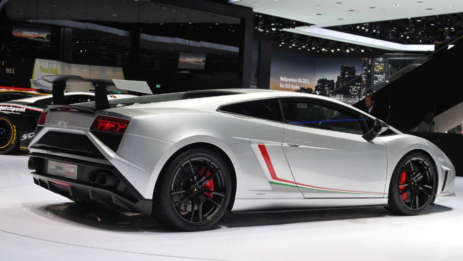 Lamborghini Gallardo LP 570-4 Squadra Corse | <a href="https://beta-develop.quatrorodas.abril.com.br/saloes/frankfurt/2013/lamborghini-gallardo-lp-570-4-squadra-corse-752459.shtml" rel="migration">Leia mais</a>