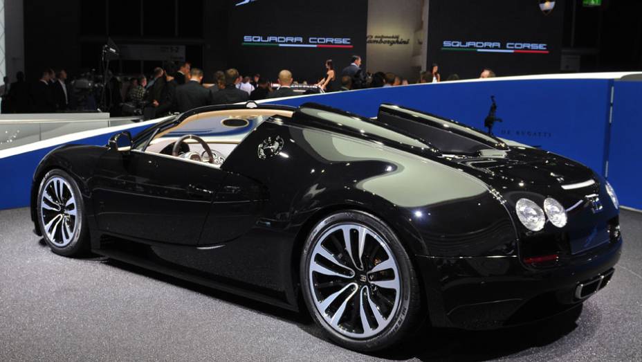 Bugatti Veyron 16.4 Grand Sport Vitesse Legend Edition | <a href="https://beta-develop.quatrorodas.abril.com.br/saloes/frankfurt/2013/bugatti-veyron-16-4-grand-sport-vitesse-legend-edition-752978.shtml" rel="migration">Leia mais</a> Bugatti Veyron 16.4 Grand Sport Vitesse Legend Edition | <a href="https://beta-develop.quatrorodas.abril.com.br/saloes/frankfurt/2013/bugatti-veyron-16-4-grand-sport-vitesse-legend-edition-752978.shtml" rel="migration">Leia mais</a>