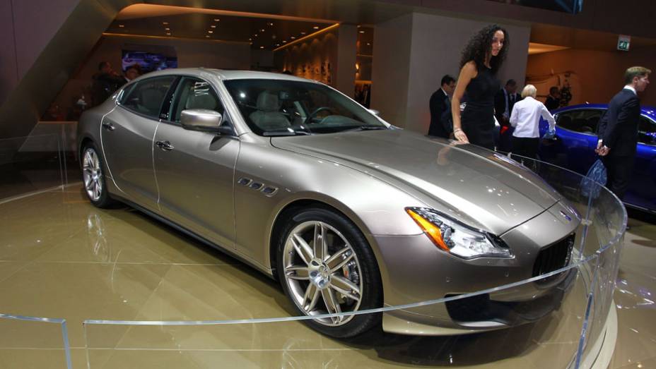 Maserati Quattroporte Ermenegildo Zegna concept | <a href="https://beta-develop.quatrorodas.abril.com.br/saloes/frankfurt/2013/maserati-quattroporte-ermenegildo-zegna-concept-752311.shtml" rel="migration">Leia mais</a>