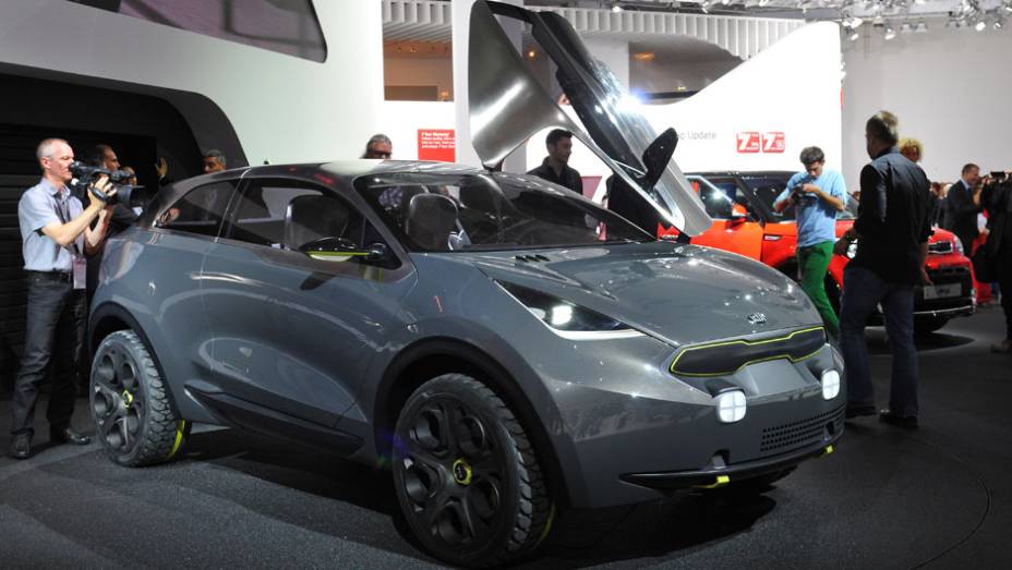 Kia Niro concept | <a href="https://beta-develop.quatrorodas.abril.com.br/saloes/frankfurt/2013/kia-niro-concept-753436.shtml" rel="migration">Leia mais</a>