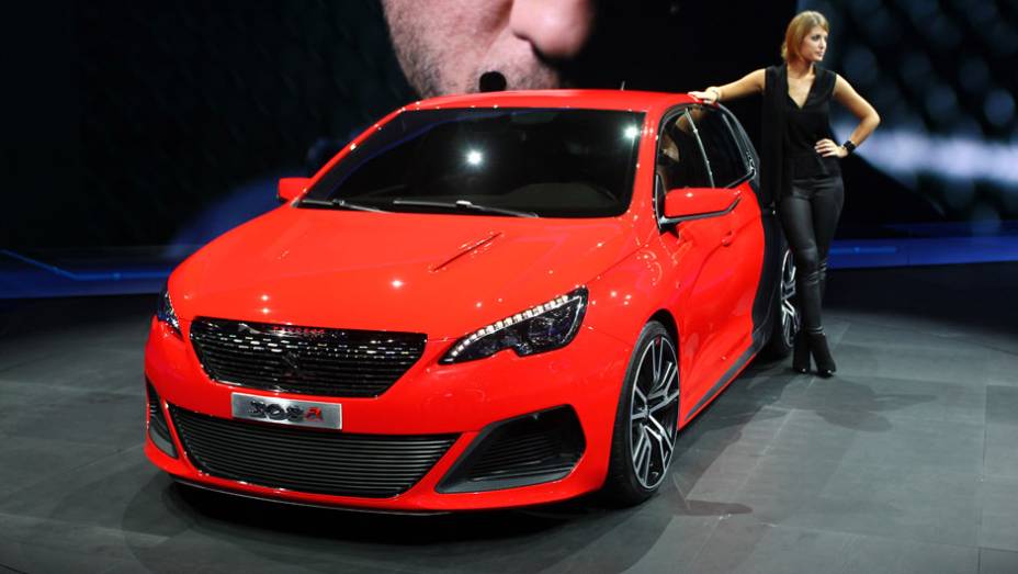 Peugeot 308 R Concept | <a href="https://beta-develop.quatrorodas.abril.com.br/saloes/frankfurt/2013/peugeot-mostra-308-r-concept-752508.shtml" rel="migration">Leia mais</a>