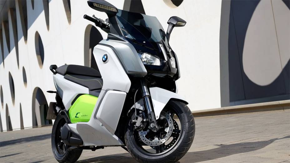 BMW mostra scooter C Evolution em Frankfurt | <a href="https://beta-develop.quatrorodas.abril.com.br/moto/noticias/bmw-mostra-scooter-c-evolution-frankfurt-753657.shtml" rel="migration">Leia mais</a>