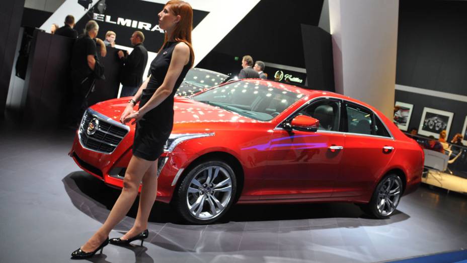 Veja as belas garotas do Sal&atilde;o de Frankfurt 2013 e confira os lan&ccedil;amentos | <a href="https://beta-develop.quatrorodas.abril.com.br/galerias/saloes/frankfurt/2013/direto-frankfurt-2013-1-753497.shtml" rel="migration">Direto de Frankfurt 2013 - parte 1</a> | <a href="https://quatrorodas" rel="migration"></a>
