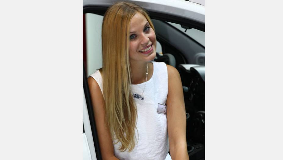 Veja as belas garotas do Sal&atilde;o de Frankfurt 2013 e confira os lan&ccedil;amentos | <a href="https://beta-develop.quatrorodas.abril.com.br/galerias/saloes/frankfurt/2013/direto-frankfurt-2013-1-753497.shtml" rel="migration">Direto de Frankfurt 2013 - parte 1</a> | <a href="https://quatrorodas" rel="migration"></a>
