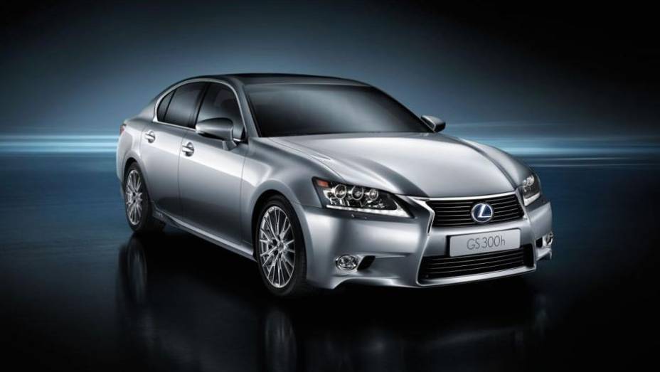 Neste Salão de Frankfurt, a Lexus surpreendeu ao revelar um novo sedã híbrido de entrada para sua gama: o GS 300h | <a href="https://beta-develop.quatrorodas.abril.com.br/saloes/frankfurt/2013/lexus-gs-300h-753665.shtml" rel="migration">Leia mais</a>