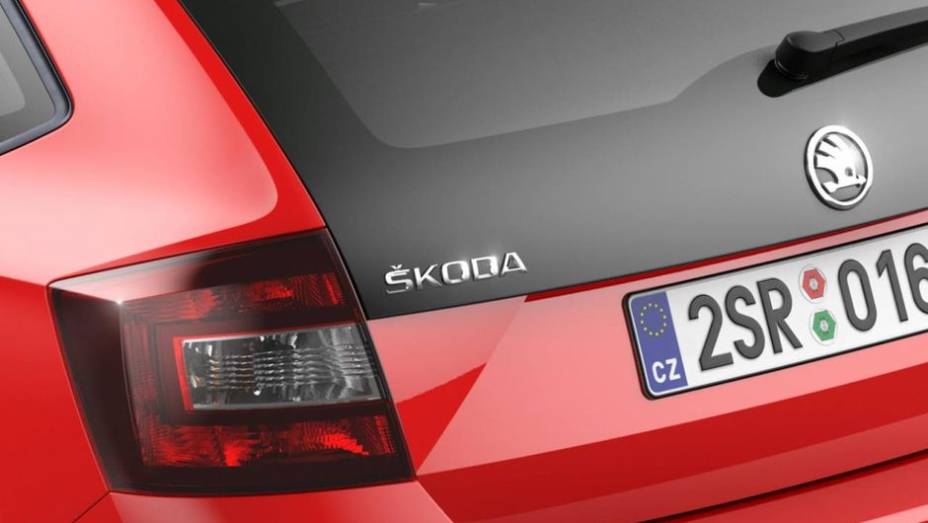 A vers&atilde;o Rapid Sportback GreenLine, equipada com um motor 1.6 TDI entrega 90 cv ter&aacute; um consumo de combust&iacute;vel de apenas 26,3 km/l e emiss&otilde;es de CO2 de 99 g/km | <a href="https://beta-develop.quatrorodas.abril.com.br/saloes/frankfurt/2013/skoda-rapid-spaceback-753268.s" rel="migration"></a>