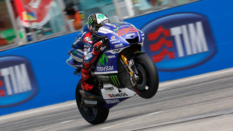 Jorge Lorenzo foi o segundo mais r&aacute;pido | <a href="https://beta-develop.quatrorodas.abril.com.br/moto/noticias/motogp-marquez-conquista-pole-misano-754099.shtml" rel="migration">Leia mais</a>
