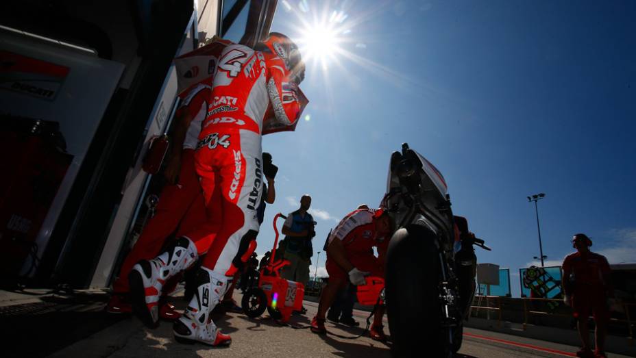 &Aacute;lvaro Bautista foi o oitavo | <a href="https://beta-develop.quatrorodas.abril.com.br/moto/noticias/motogp-marquez-conquista-pole-misano-754099.shtml" rel="migration">Leia mais</a>