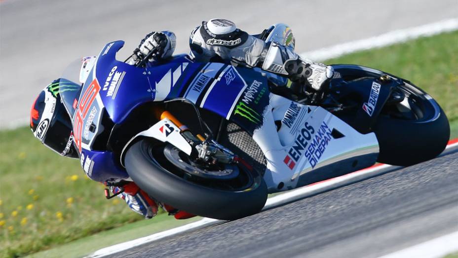 Jorge Lorenzo triunfou com tranquilidade em Misano | <a href="https://beta-develop.quatrorodas.abril.com.br/moto/noticias/motogp-lorenzo-triunfa-misano-754124.shtml" rel="migration">Leia mais</a>