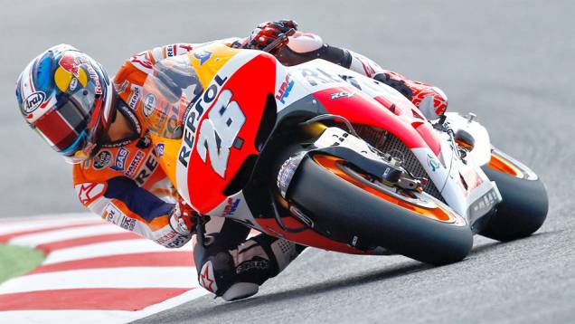 Dani Pedrosa se contentou com a terceira colocação | <a href="https://beta-develop.quatrorodas.abril.com.br/moto/noticias/motogp-lorenzo-triunfa-misano-754124.shtml" rel="migration">Leia mais</a> Dani Pedrosa se contentou com a terceira colocação | <a href="https://beta-develop.quatrorodas.abril.com.br/moto/noticias/motogp-lorenzo-triunfa-misano-754124.shtml" rel="migration">Leia mais</a>