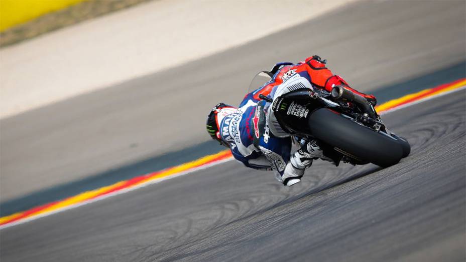 Jorge Lorenzo (Yamaha Factory Racing) precisou se contentar com o quarto posto | <a href="https://beta-develop.quatrorodas.abril.com.br/moto/noticias/motogp-marquez-lidera-sexta-feira-aragon-755443.shtml" rel="migration">Leia mais</a>