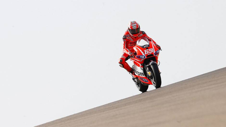 Nicky Hayden fechou a lista do dez melhores dos treinos livres em Arag&oacute;n | <a href="https://beta-develop.quatrorodas.abril.com.br/moto/noticias/motogp-marquez-lidera-sexta-feira-aragon-755443.shtml" rel="migration">Leia mais</a>