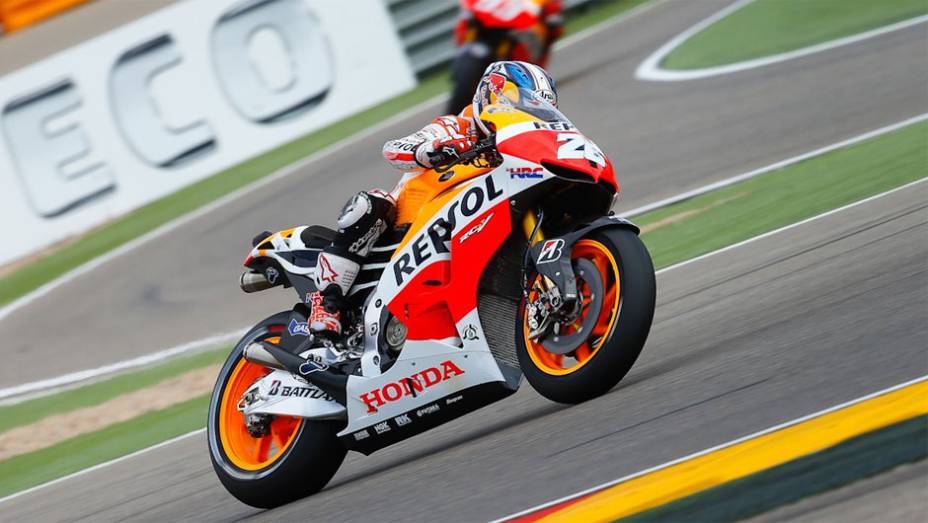 Dani Pedrosa foi o terceiro | <a href="https://beta-develop.quatrorodas.abril.com.br/moto/noticias/motogp-marquez-garante-pole-aragon-755537.shtml" rel="migration">Leia mais</a>