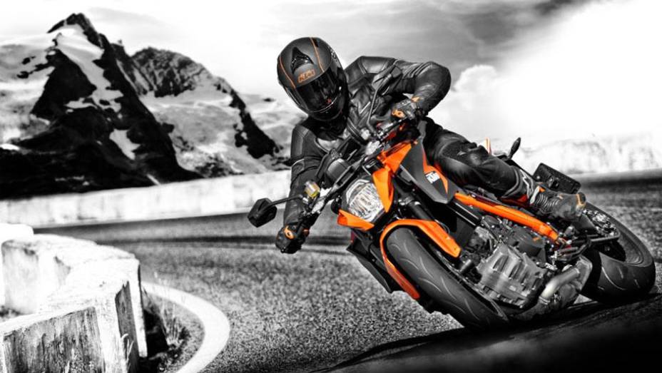 KTM revela 1290 Super Duke R 2014 | <a href="https://beta-develop.quatrorodas.abril.com.br/moto/noticias/ktm-revela-1290-super-duke-r-2014-755875.shtml" rel="migration">Leia mais</a>