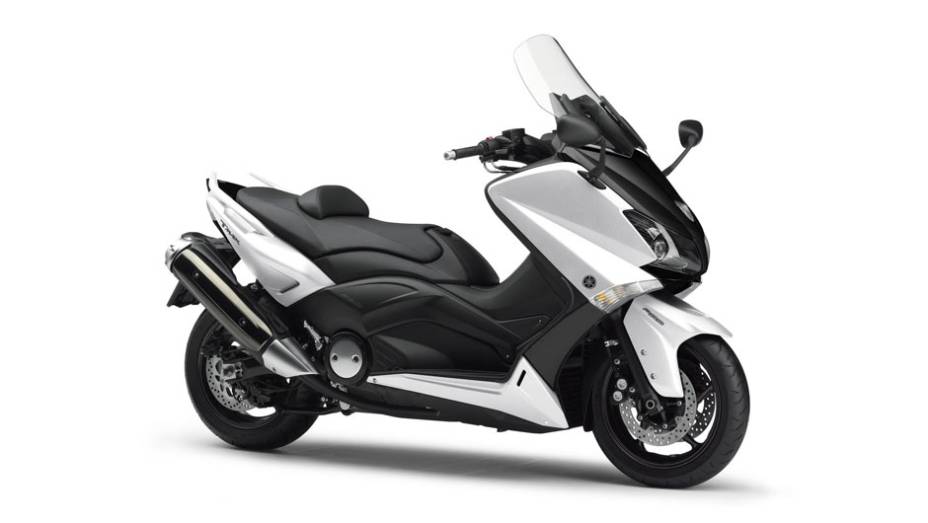 Yamaha TMax foi destaque no estande da marca japonesa no Salão Duas Rodas 2013 | <a href="https://beta-develop.quatrorodas.abril.com.br/moto/noticias/tmax-destaque-yamaha-salao-duas-rodas-756402.shtml" rel="migration">Leia mais</a> Yamaha TMax foi destaque no estande da marca japonesa no Salão Duas Rodas 2013 | <a href="https://beta-develop.quatrorodas.abril.com.br/moto/noticias/tmax-destaque-yamaha-salao-duas-rodas-756402.shtml" rel="migration">Leia mais</a>