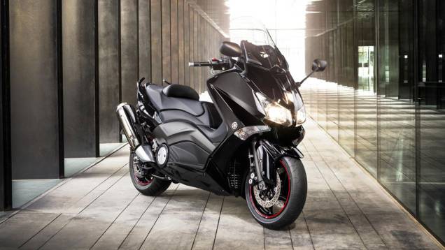 Modelo estará disponível a partir de dezembro | <a href="https://beta-develop.quatrorodas.abril.com.br/moto/noticias/tmax-destaque-yamaha-salao-duas-rodas-756402.shtml" rel="migration">Leia mais</a> Modelo estará disponível a partir de dezembro | <a href="https://beta-develop.quatrorodas.abril.com.br/moto/noticias/tmax-destaque-yamaha-salao-duas-rodas-756402.shtml" rel="migration">Leia mais</a>