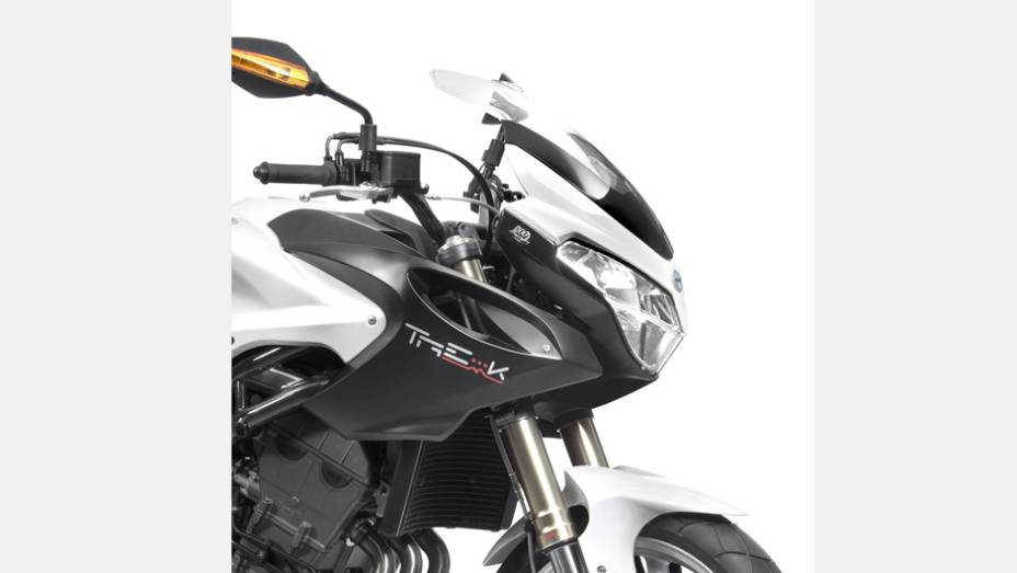 Benelli TRE K 899 custará R$ 45.690,00 | <a href="https://beta-develop.quatrorodas.abril.com.br/moto/noticias/benelli-faz-estreia-brasil-lancamento-sete-modelos-756802.shtml" rel="migration">Leia mais</a>