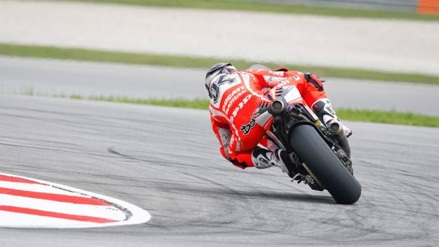 Andrea Dovizioso levou a Ducati ao oitavo lugar no grid | <a href="https://beta-develop.quatrorodas.abril.com.br/moto/noticias/motogp-marquez-conquista-pole-malasia-756881.shtml" rel="migration">Leia mais</a> Andrea Dovizioso levou a Ducati ao oitavo lugar no grid | <a href="https://beta-develop.quatrorodas.abril.com.br/moto/noticias/motogp-marquez-conquista-pole-malasia-756881.shtml" rel="migration">Leia mais</a>