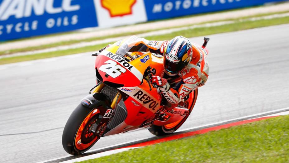 Dani Pedrosa venceu GP da Malásia | <a href="https://beta-develop.quatrorodas.abril.com.br/moto/noticias/motogp-dani-pedrosa-vence-sepang-756916.shtml" rel="migration">Leia mais</a>