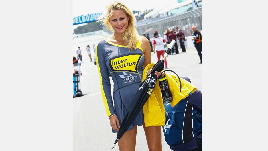 Veja as belas Garotas da MotoGP - Austr&aacute;lia | <a href="https://beta-develop.quatrorodas.abril.com.br/moto/noticias/motogp-lorenzo-vence-embola-campeonato-757595.shtml" rel="migration">Leia mais</a>