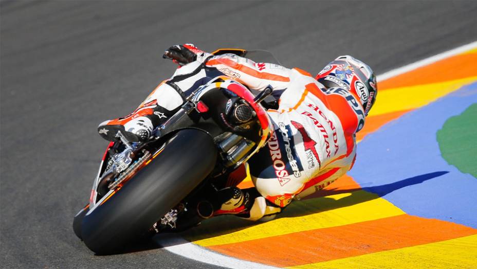 Pedrosa foi o segundo melhor | <a href="https://beta-develop.quatrorodas.abril.com.br/moto/noticias/motogp-marquez-mais-rapido-valencia-nesta-sexta-759752.shtml" rel="migration">Leia mais</a>