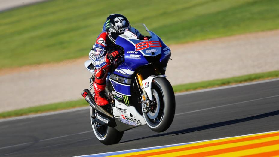 Lorenzo precisou se contentar com o terceiro tempo | <a href="https://beta-develop.quatrorodas.abril.com.br/moto/noticias/motogp-marquez-mais-rapido-valencia-nesta-sexta-759752.shtml" rel="migration">Leia mais</a>