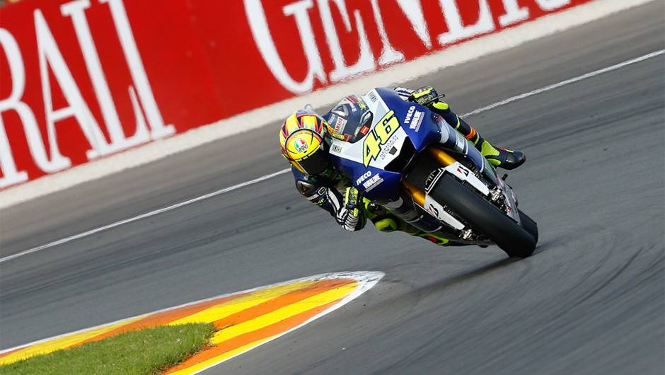Rossi foi o quarto colocado em Val&ecirc;ncia | <a href="https://beta-develop.quatrorodas.abril.com.br/moto/noticias/lorenzo-vence-nao-impede-titulo-marquez-759873.shtml" rel="migration"></a>