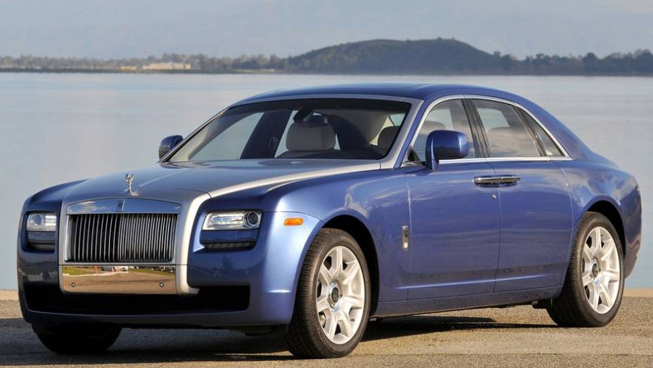 11) Rolls Royce Ghost - Valor do IPVA 2013: R$ 55.068 - Valor venal, segundo tabela Fipe: R$ 1.376.701 - Ano: 2012 - Carroque esse IPVA pagaria: Citro&euml;n C3 Excl. 1.6 VTi Start 16V Mec. (R$ 53.120)