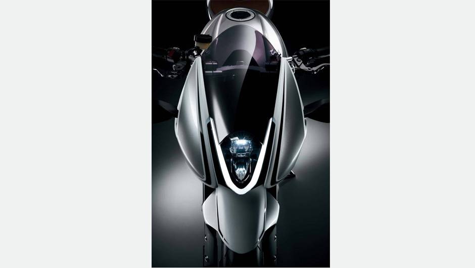 Segundo a fabricante japonesa, esse conjunto entrega por volta de 100 cavalos de potência a 8.000 rpm | <a href="https://beta-develop.quatrorodas.abril.com.br/moto/noticias/suzuki-mostra-recursion-concept-761664.shtml" rel="migration">Leia mais</a> Segundo a fabricante japonesa, esse conjunto entrega por volta de 100 cavalos de potência a 8.000 rpm | <a href="https://beta-develop.quatrorodas.abril.com.br/moto/noticias/suzuki-mostra-recursion-concept-761664.shtml" rel="migration">Leia mais</a>