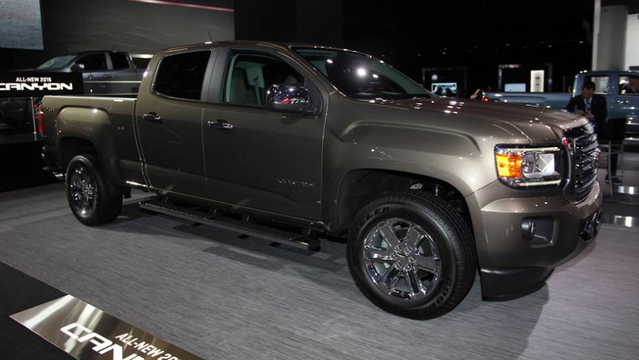 GMC Canyon | <a href="https://beta-develop.quatrorodas.abril.com.br/noticias/saloes/detroit-2014/gmc-mostra-nova-canyon-detroit-769475.shtml" rel="migration">Leia mais</a>