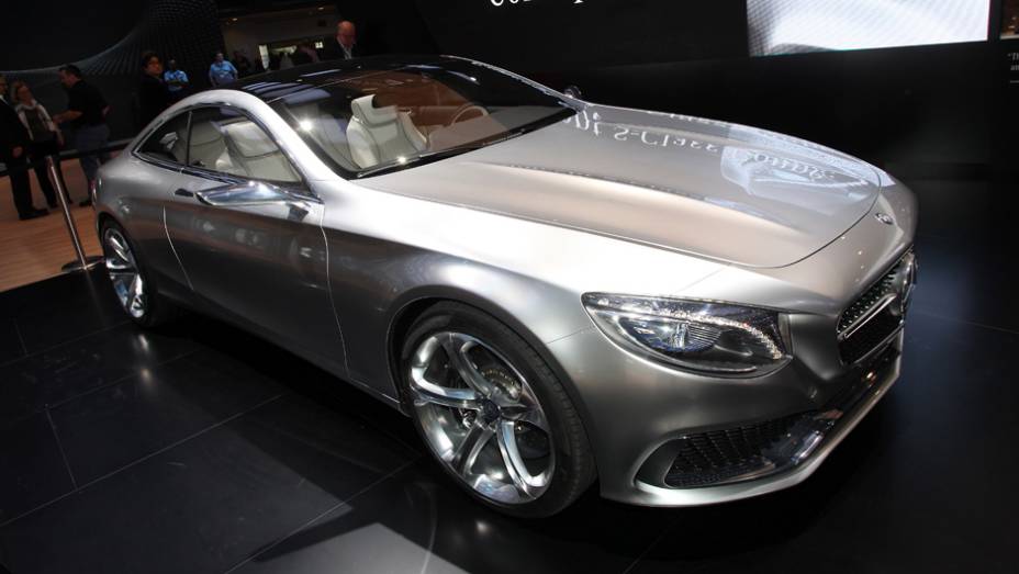 Mercedes-Benz Classe S Coupe | <a href="https://beta-develop.quatrorodas.abril.com.br/noticias/saloes/detroit-2014" rel="migration">Tudo sobre o Sal&atilde;o!</a>