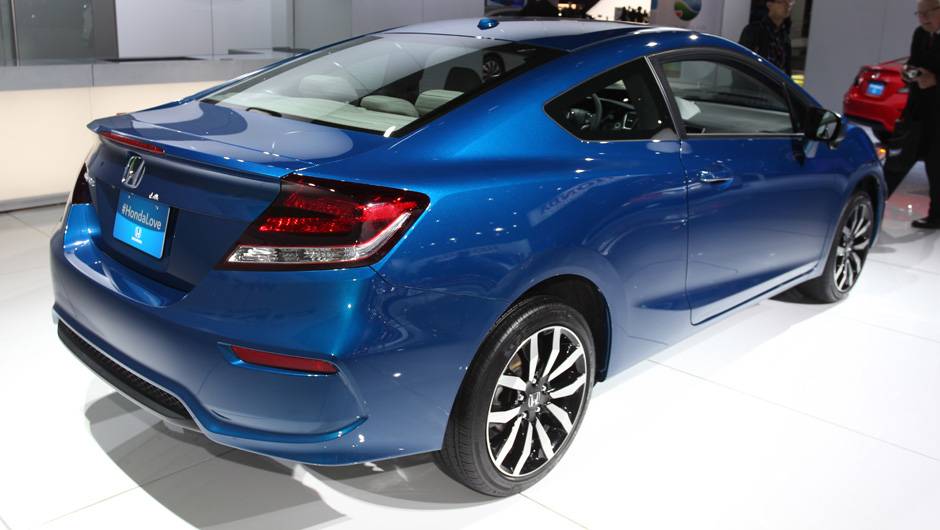 Honda Civic Coupe| <a href="https://beta-develop.quatrorodas.abril.com.br/noticias/saloes/detroit-2014" rel="migration">Tudo sobre o Salão de Detroit!</a> Honda Civic Coupe| <a href="https://beta-develop.quatrorodas.abril.com.br/noticias/saloes/detroit-2014" rel="migration">Tudo sobre o Salão de Detroit!</a>