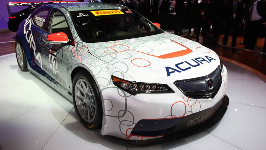 Acura TLX GT | <a href="https://beta-develop.quatrorodas.abril.com.br/noticias/saloes/detroit-2014" rel="migration">Tudo sobre o Sal&atilde;o de Detroit!</a>