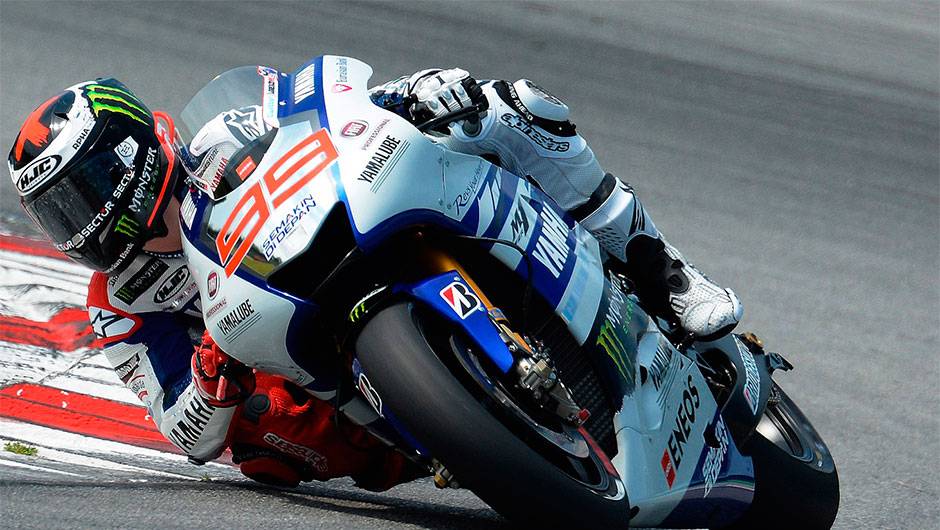 ... seguido por Jorge Lorenzo | <a href="https://beta-develop.quatrorodas.abril.com.br/moto/noticias/motogp-marquez-lidera-primeiro-dia-testes-sepang-772341.shtml" rel="migration">Leia mais</a>