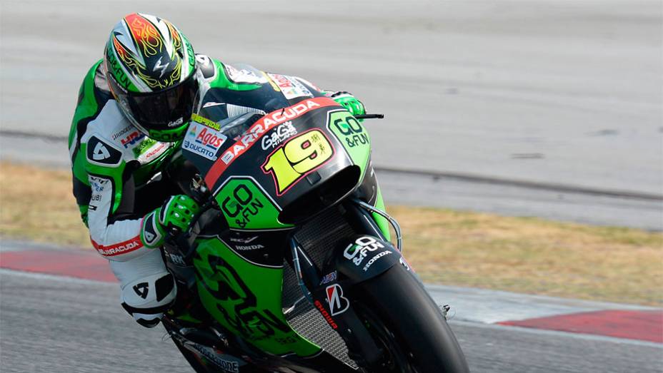 Alvaro Bautista aparece em quinto | <a href="https://beta-develop.quatrorodas.abril.com.br/moto/noticias/motogp-marquez-lidera-primeiro-dia-testes-sepang-772341.shtml" rel="migration">Leia mais</a>