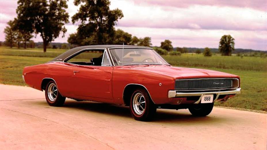Charger (1968) - Derivado do Coronet, surgiu em 1966. Mas foi com o redesenho de 1968 que o muscle car se consagrou, gra&ccedil;as &agrave; sequ&ecirc;ncia antol&oacute;gica de persegui&ccedil;&atilde;o no filme Bullitt