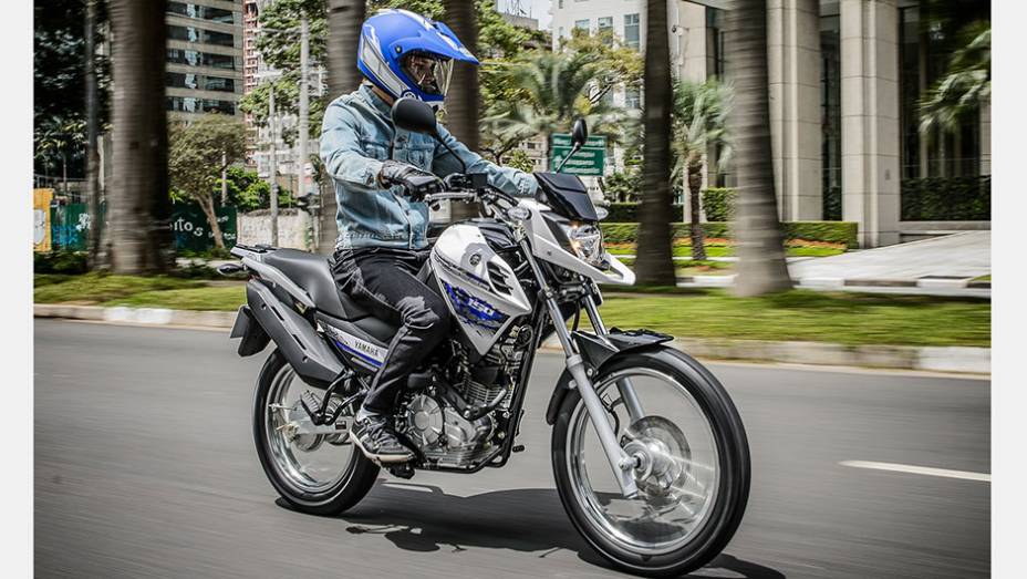 Na versão ED, com freio a disco na roda dianteira e ajuste de guidão, motocicleta custará R$ 9.350,00 | <a href="https://beta-develop.quatrorodas.abril.com.br/moto/noticias/yamaha-lanca-crosser-150-r-9-050-00-773044.shtml" rel="migration">Leia mais</a>