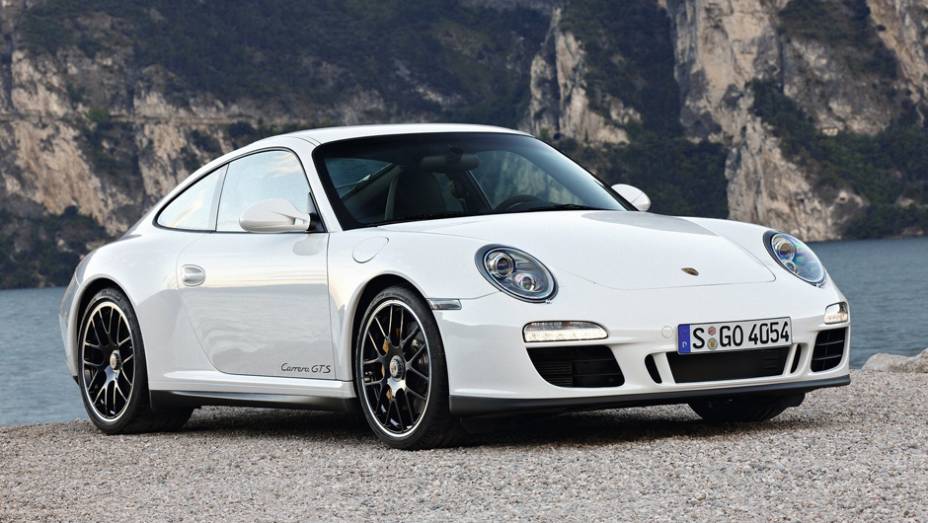 Porsche - 125 PP100 | <a href="https://beta-develop.quatrorodas.abril.com.br/noticias/fabricantes/estudo-mostra-problemas-carros-novos-aumentou-773266.shtml" rel="migration">Leia mais</a>