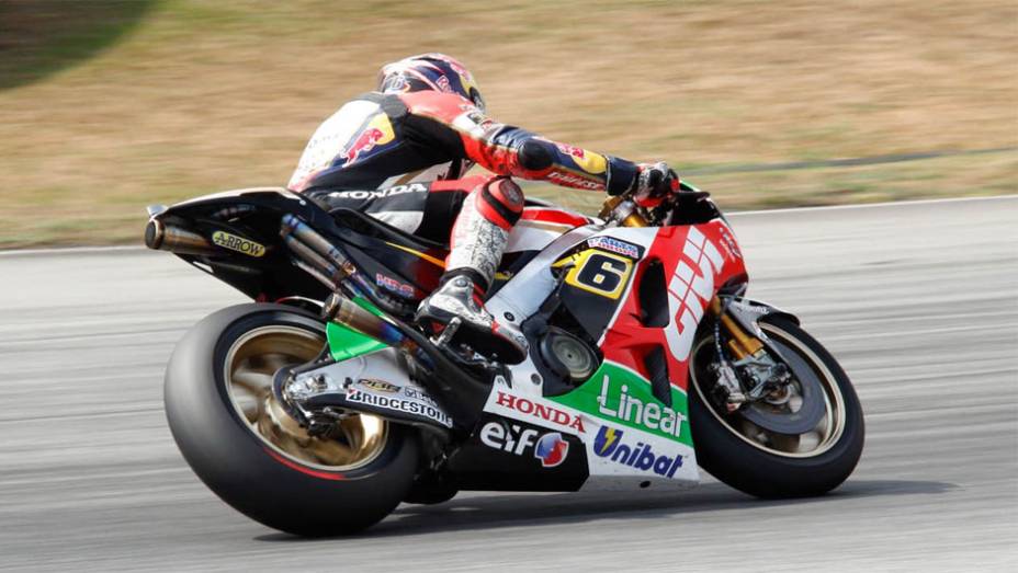 O alemão Stefan Bradl foi o quinto | <a href="https://beta-develop.quatrorodas.abril.com.br/moto/noticias/motogp-rossi-pedrosa-sao-mais-rapidos-sepang-775026.shtml" rel="migration">Leia mais</a>